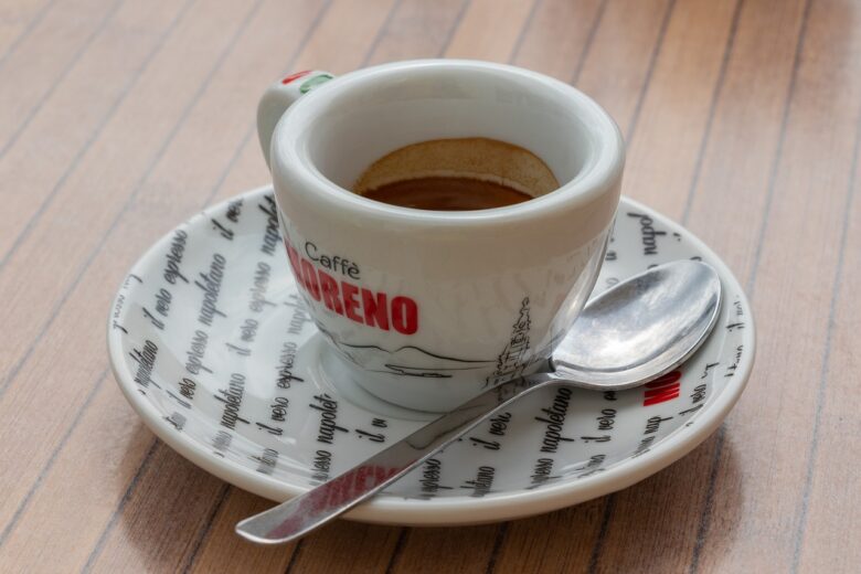 コーヒー　苦い　イタリア